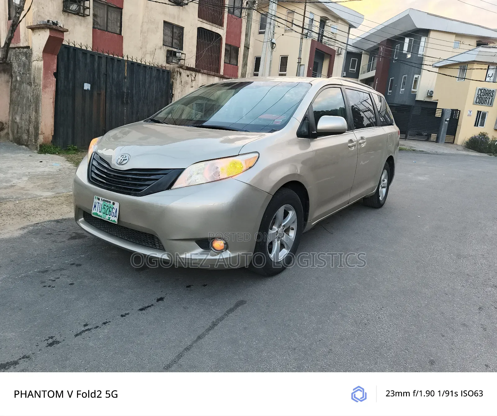 Toyota Sienna LE 7 Passenger 2011 Gold