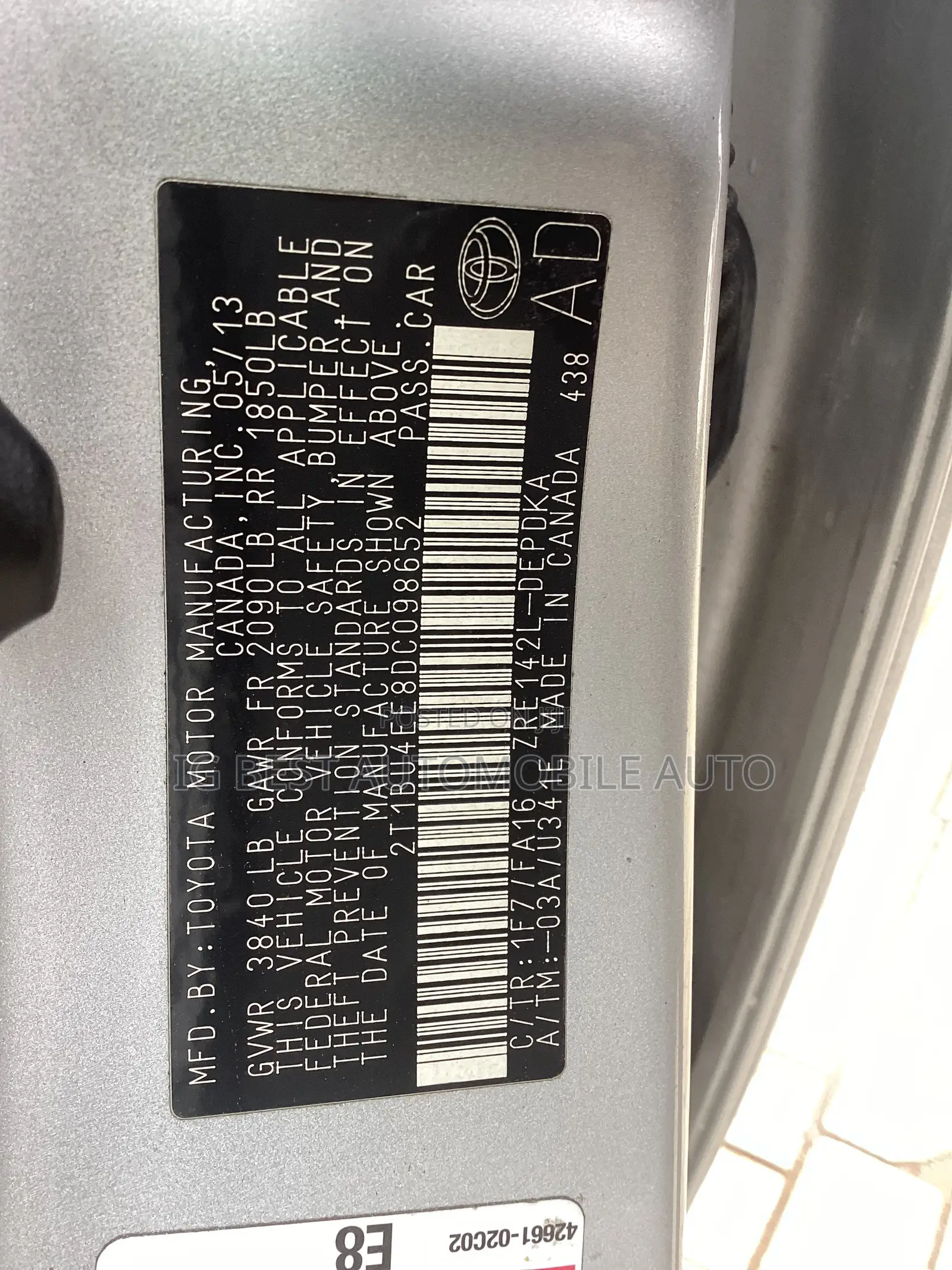 Toyota Corolla L 4dr Sedan (1.8L 4cyl 5M) 2013 Silver