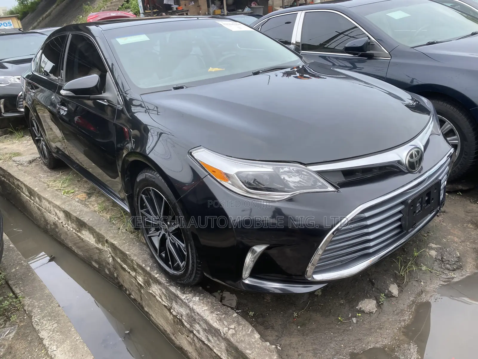 Toyota Avalon Limited 4dr Sedan (3.5L 6cyl 6A) 2015 Black