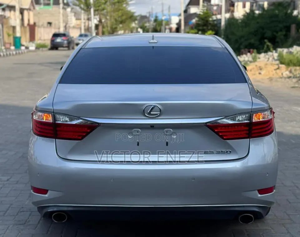 Lexus ES 2013 Silver