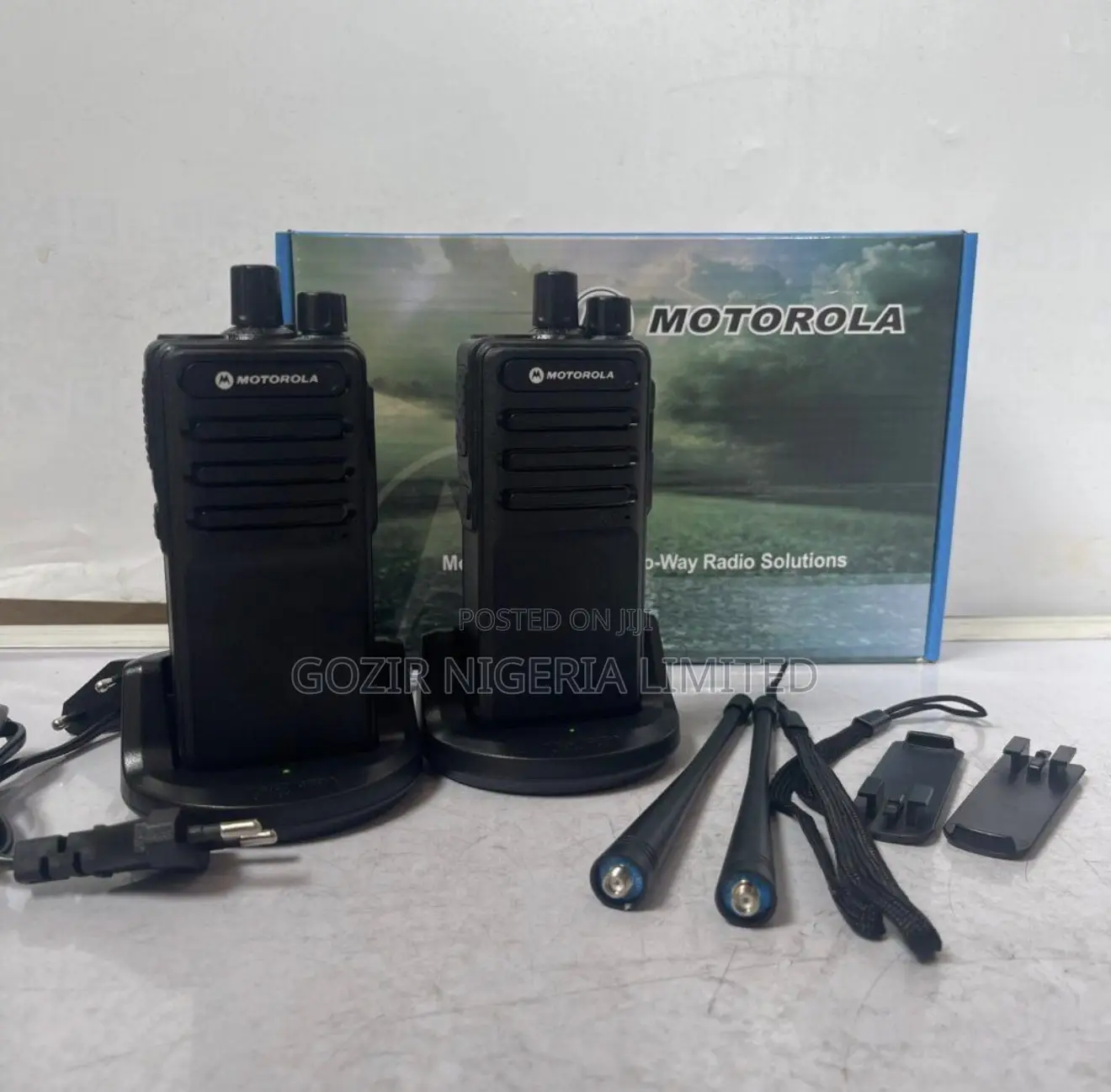 Motorola M9 Two-Way Radio(Walkie Talkie)