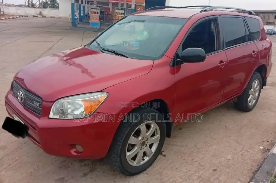 Toyota RAV4 V6 2007 Red