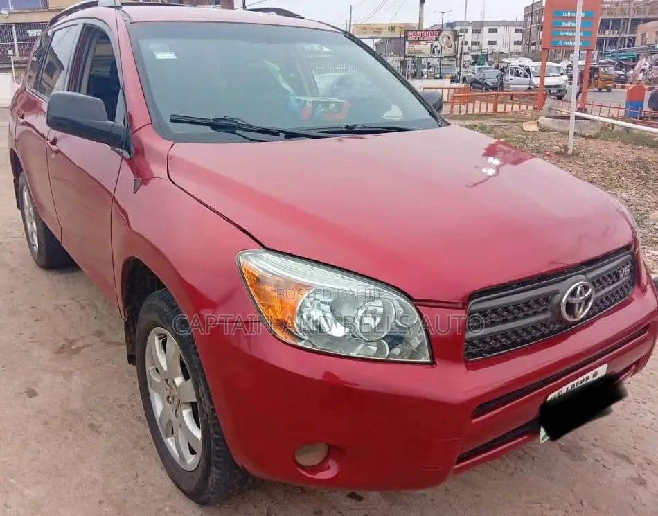 Toyota RAV4 V6 2007 Red