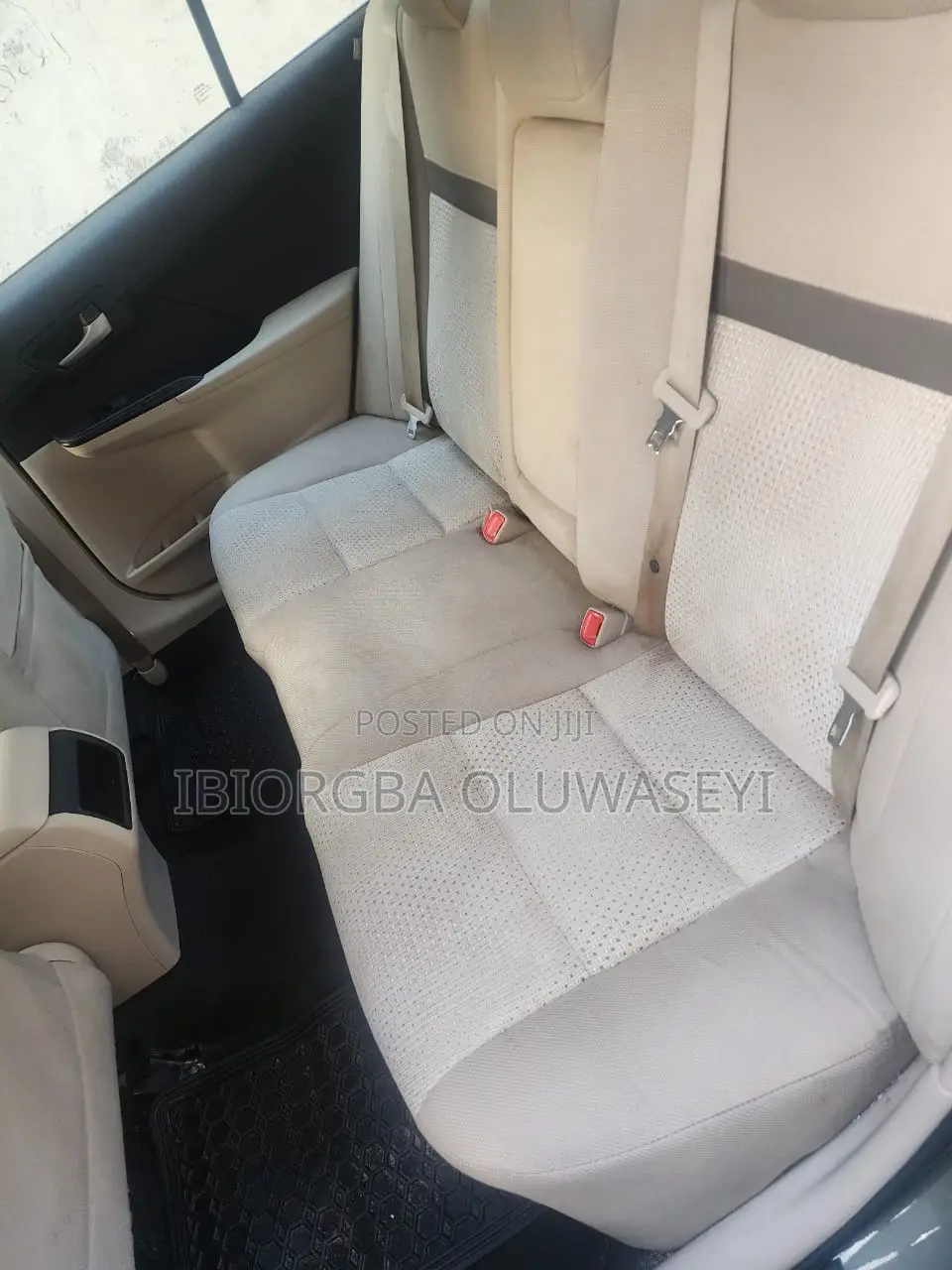 Toyota Camry LE 4dr Sedan (2.5L 4cyl 6A) 2014 Gray