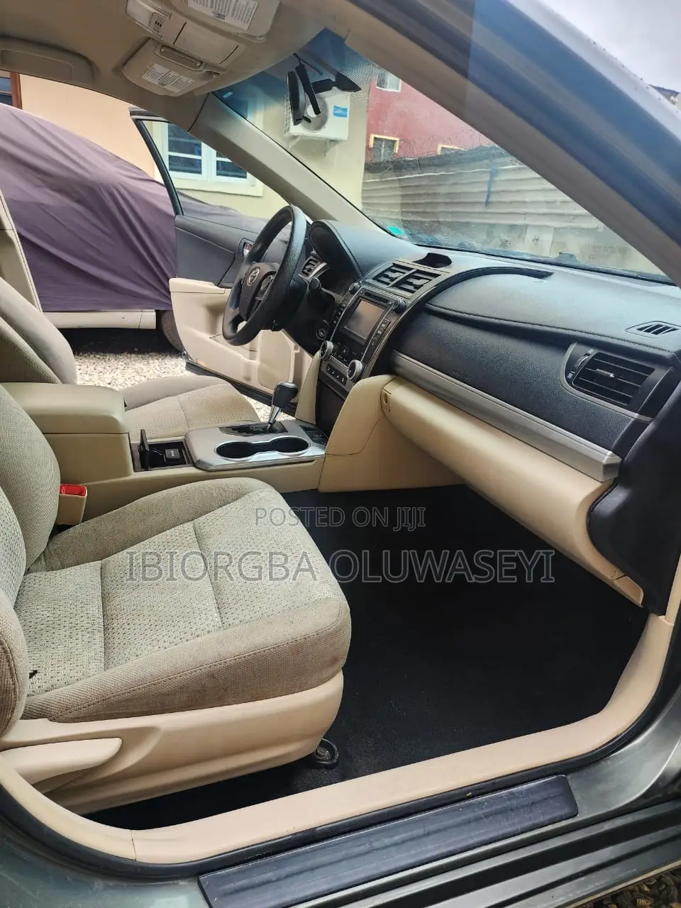 Toyota Camry LE 4dr Sedan (2.5L 4cyl 6A) 2014 Gray