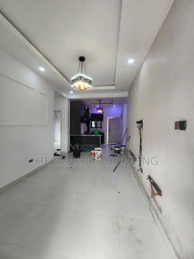 2bdrm Apartment in Ikate, Lekki for rent