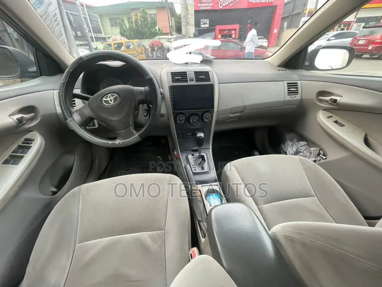 Toyota Corolla LE 4dr Sedan (1.8L 4 cyl 4A) 2009 Gray