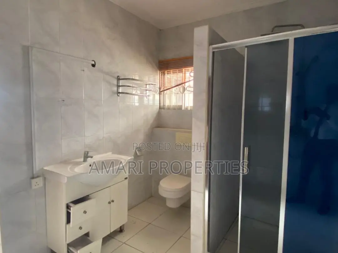 5 Bedroom Semi Detached Duplex