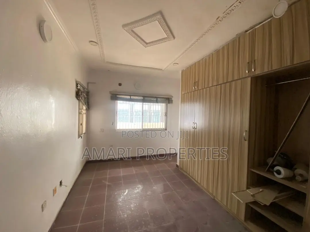 5 Bedroom Semi Detached Duplex
