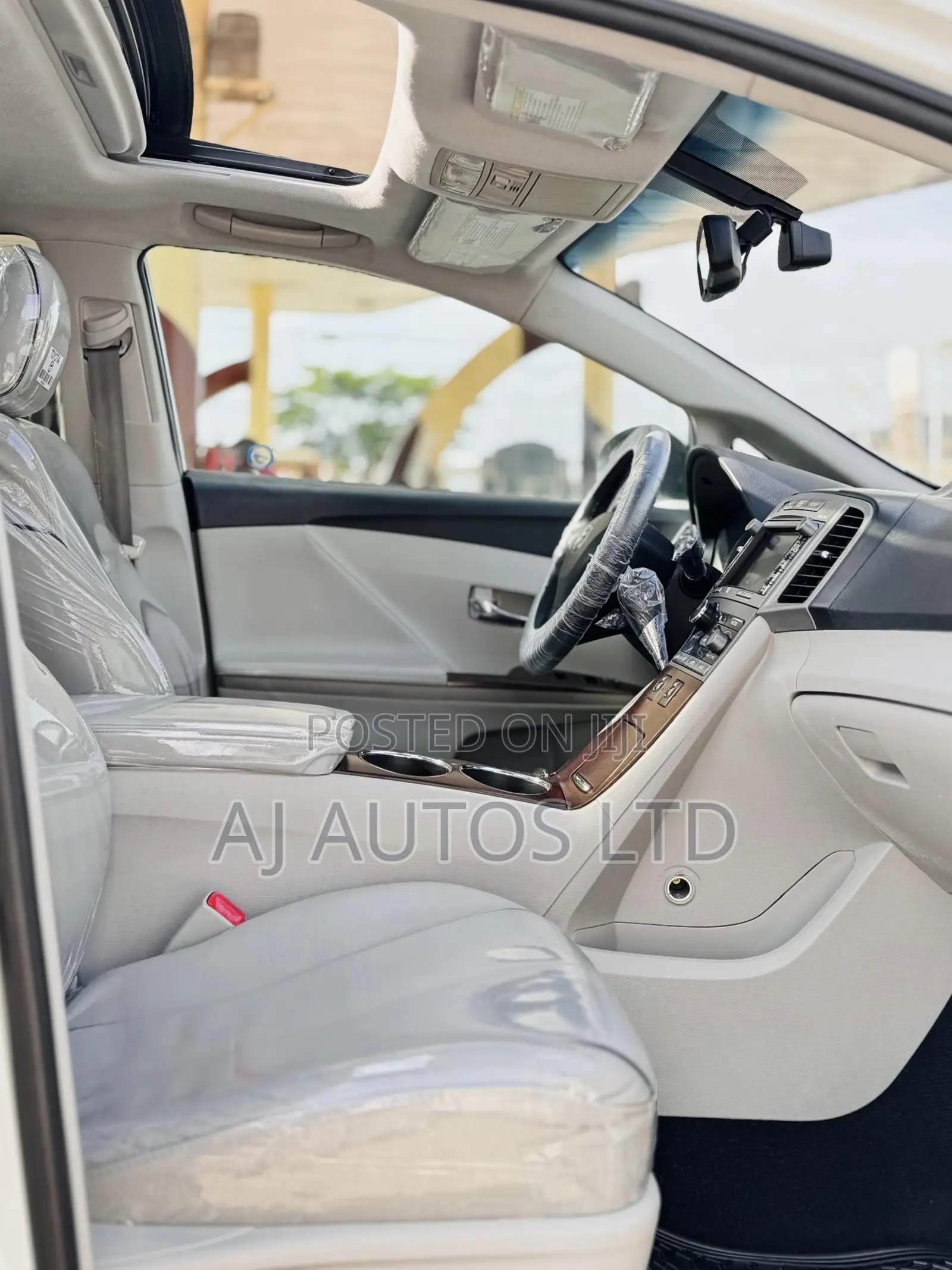 Toyota Venza 2011 White