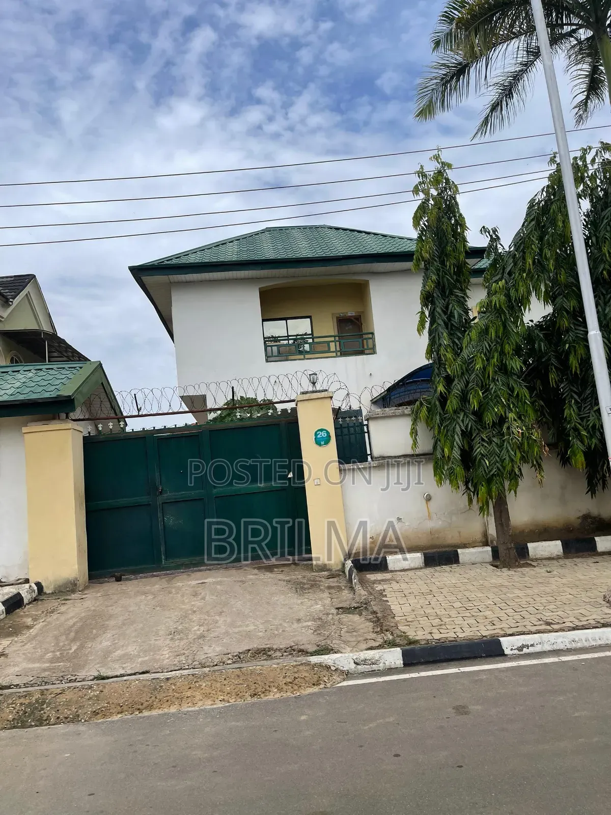 5bdrm Duplex in Zone 5 / Wuse for sale