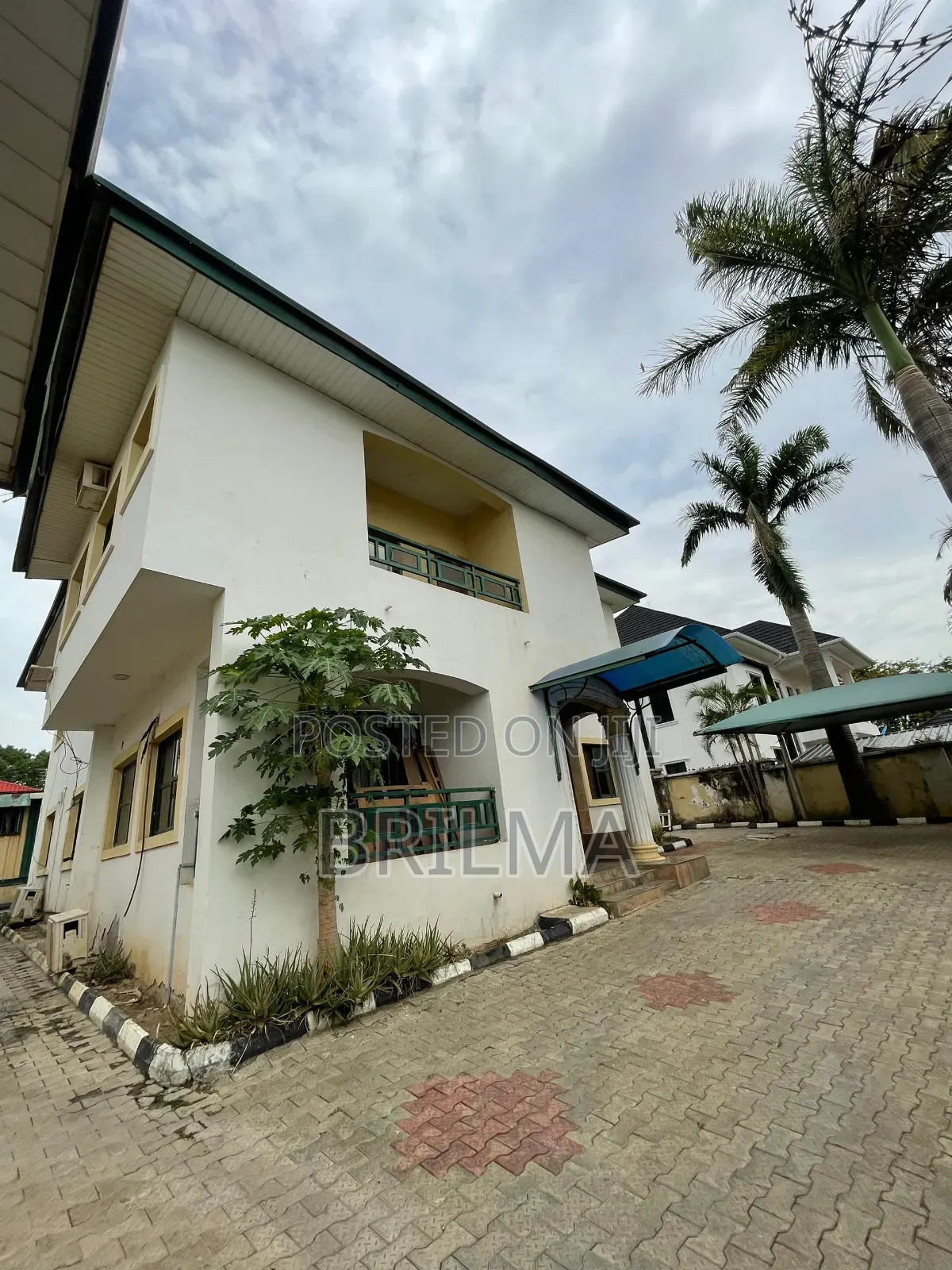 5bdrm Duplex in Zone 5 / Wuse for sale