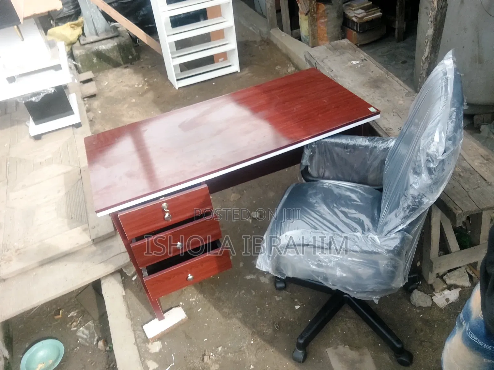 4ft Red Rose Office Table and High Back Rolling Chair