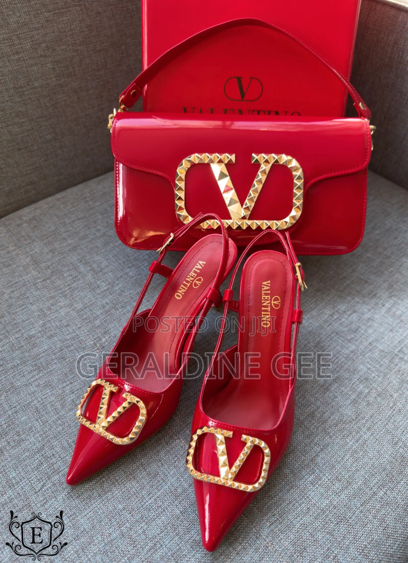 *Valentino Garavani Vlogo Set*
