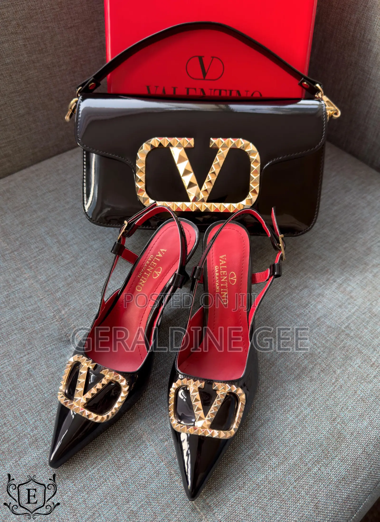 *Valentino Garavani Vlogo Set*