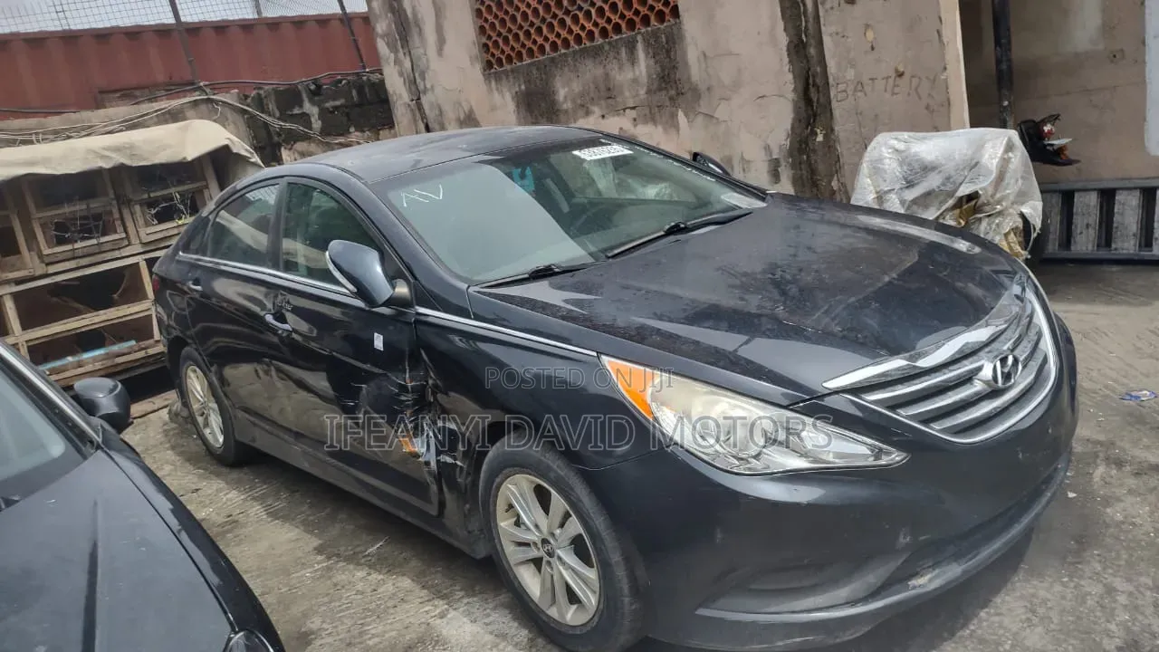 Hyundai Sonata SE 4dr Sedan (2.4L 4cyl 6A) 2015 Black