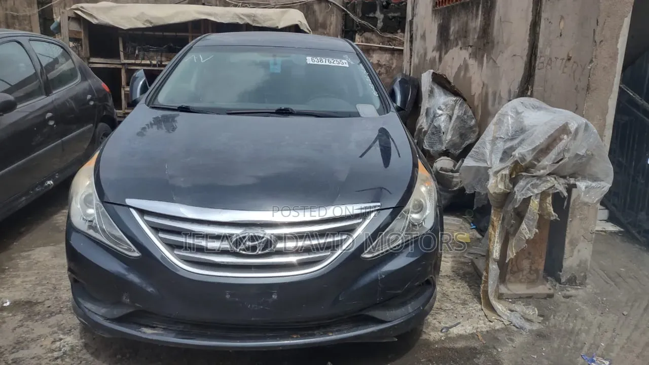 Hyundai Sonata SE 4dr Sedan (2.4L 4cyl 6A) 2015 Black