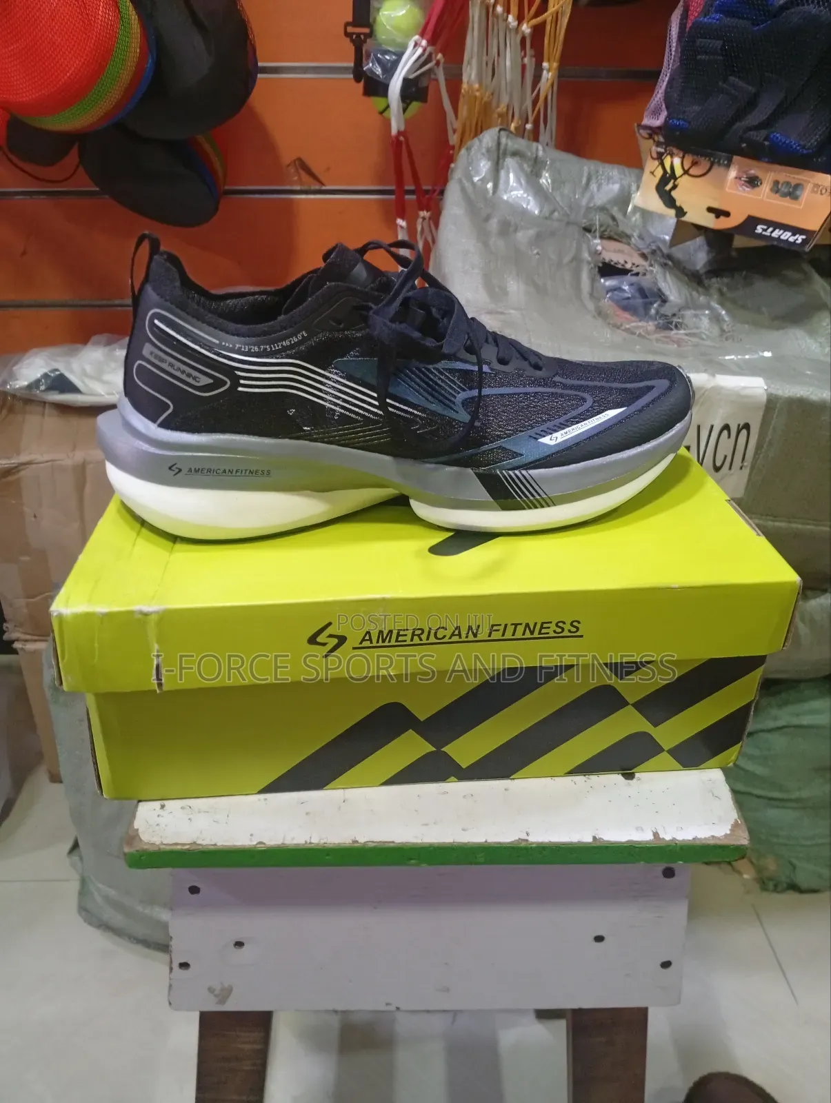American Fitness Jogging Canvas