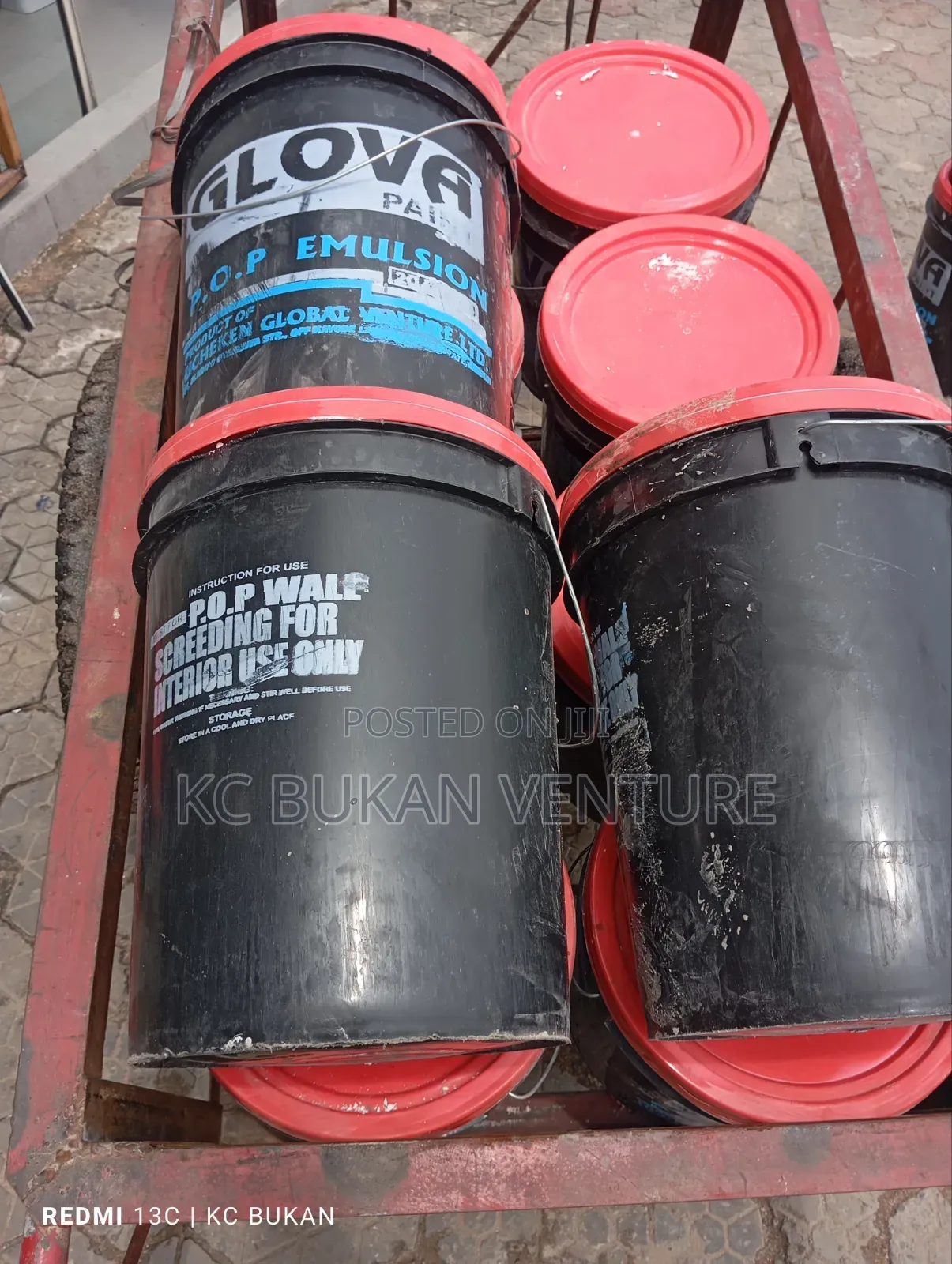 Glova P.O.P. Emulsion Paint