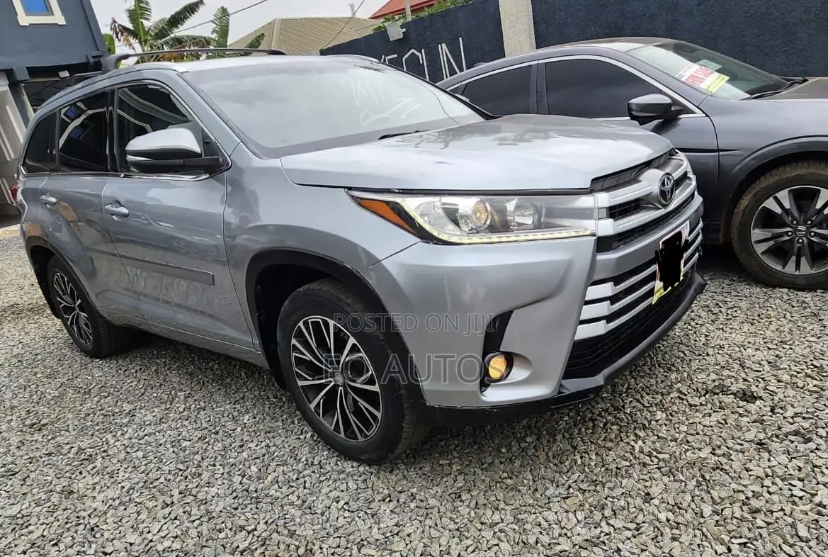 Toyota Highlander Limited 4x4 V6 (3.5L 6cyl 8A) 2018 Silver