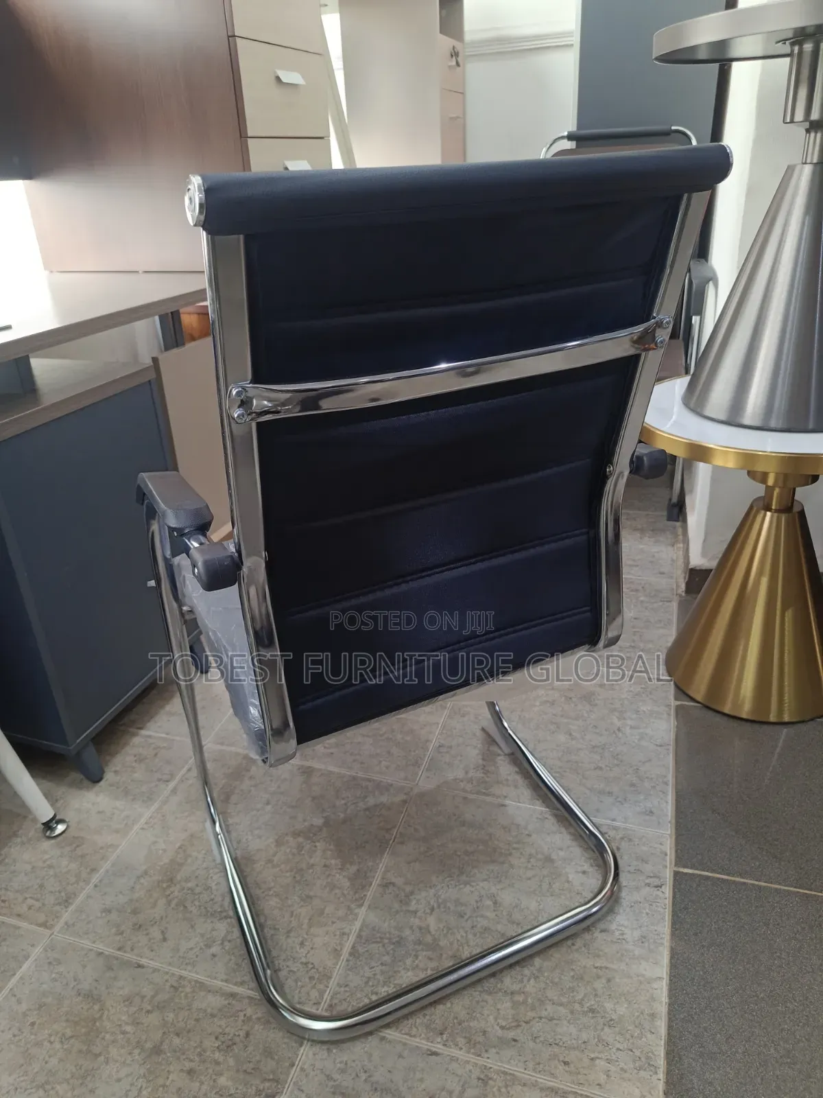 New Modern Office Visitor's Chair (Black)