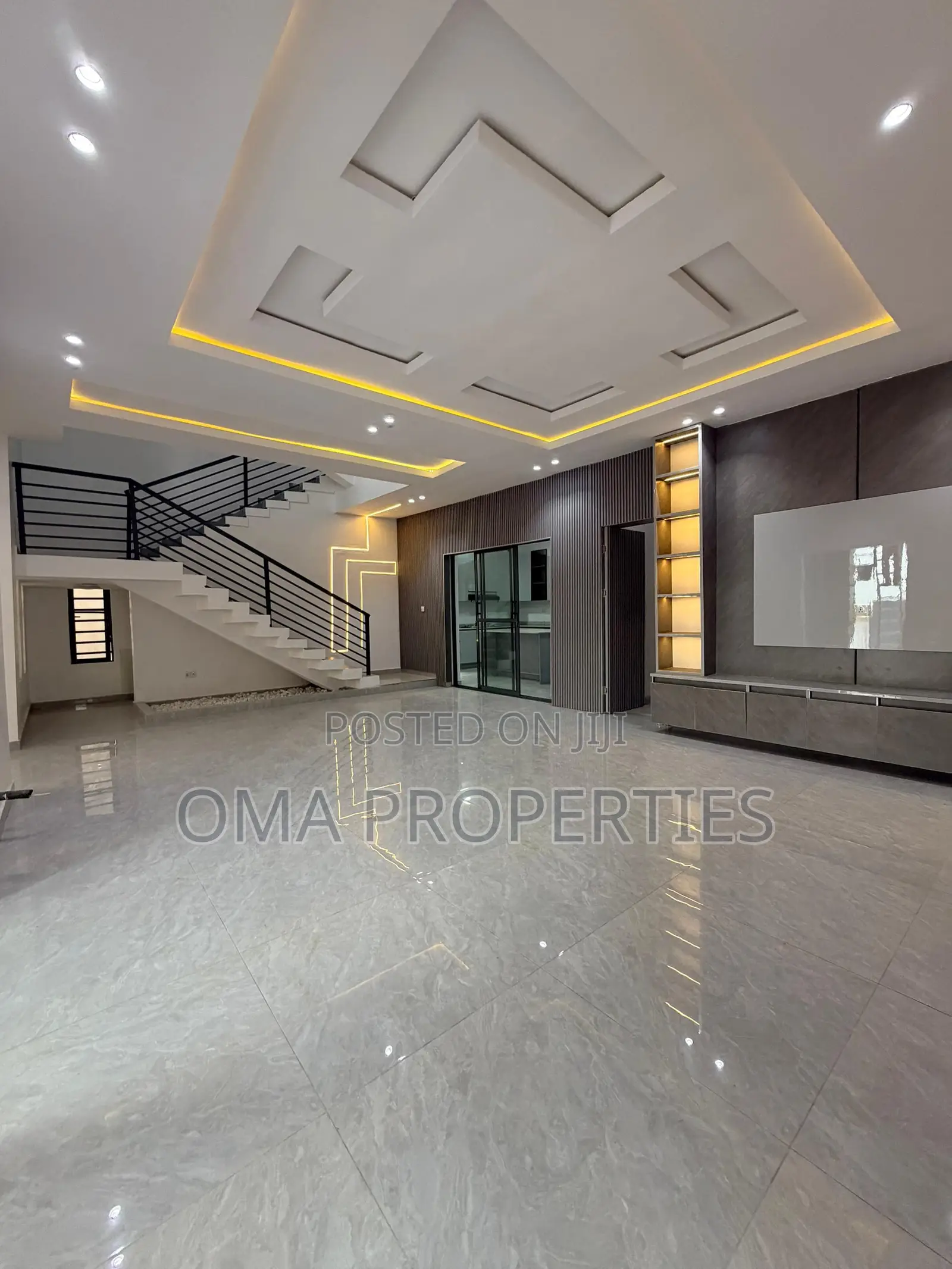 5bdrm Duplex in Ikeja for sale