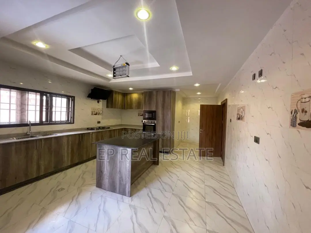 6bdrm Duplex in Asokoro for rent