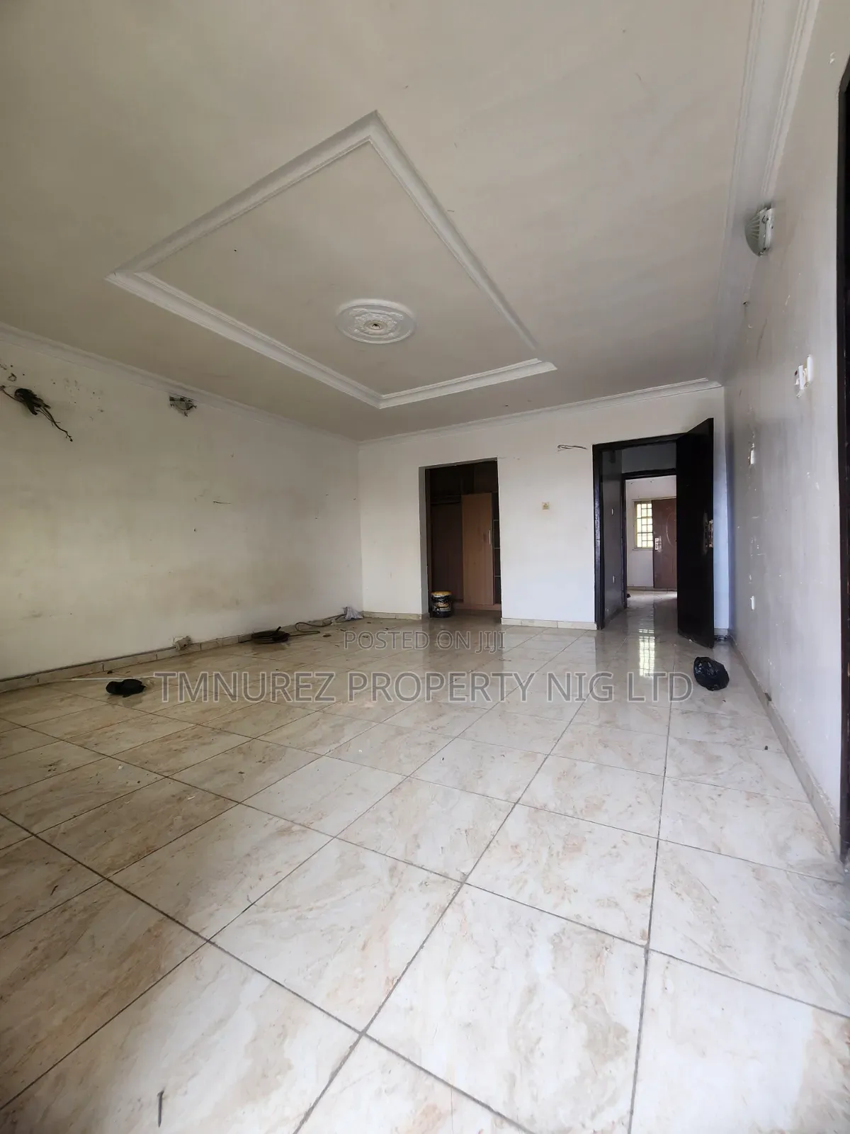 Studio Apartment in Chevron for rent