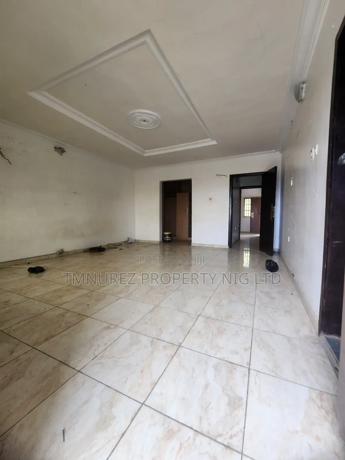Studio Apartment in Chevron for rent