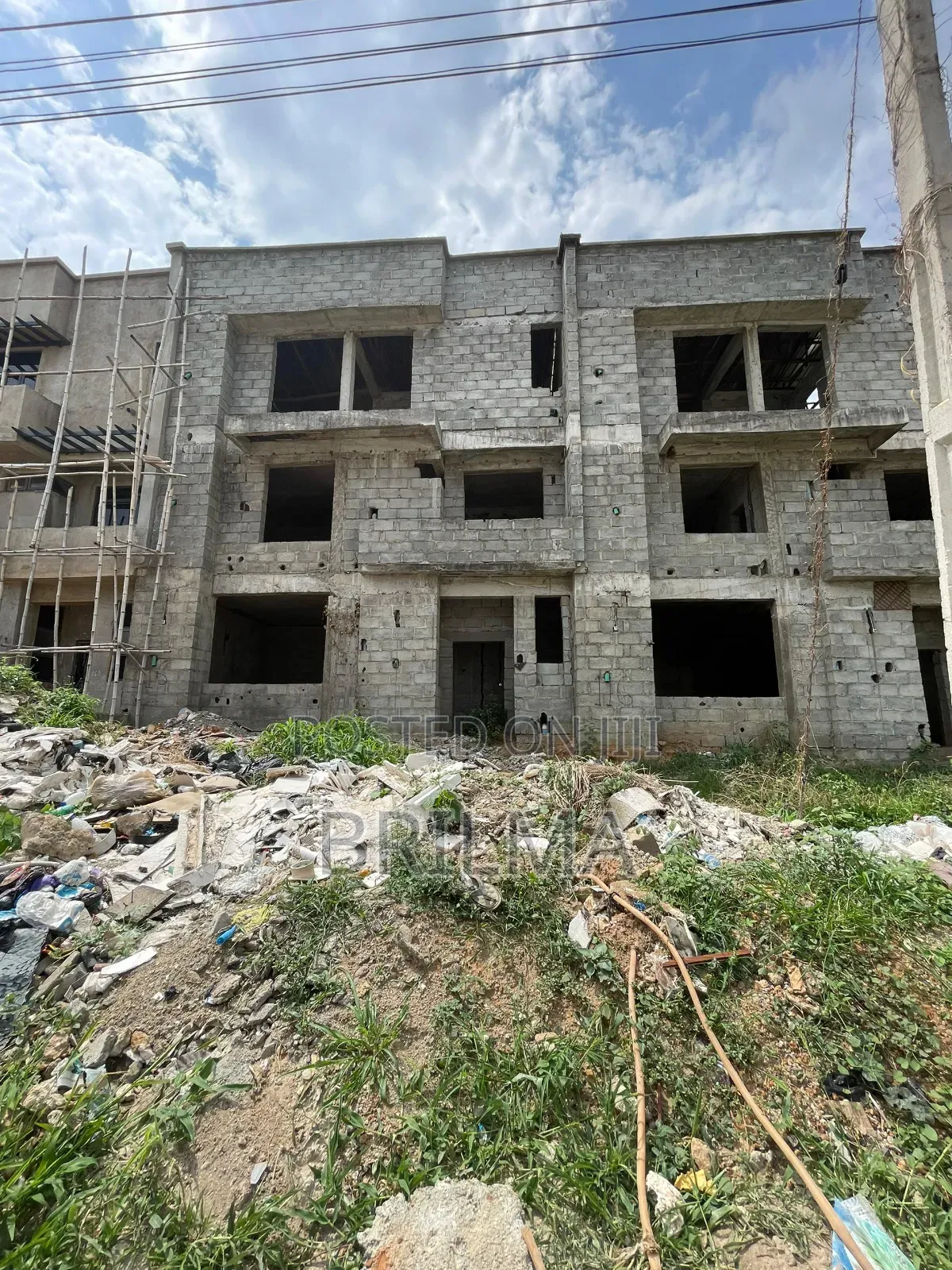 4bdrm Duplex in Dawaki for sale