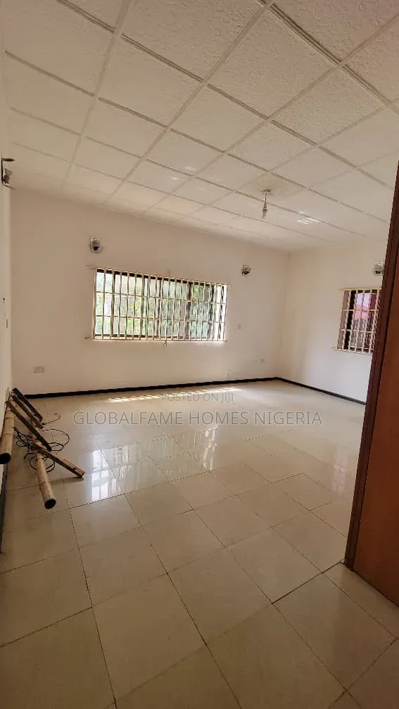 5bdrm Duplex in Parkview Estate for rent