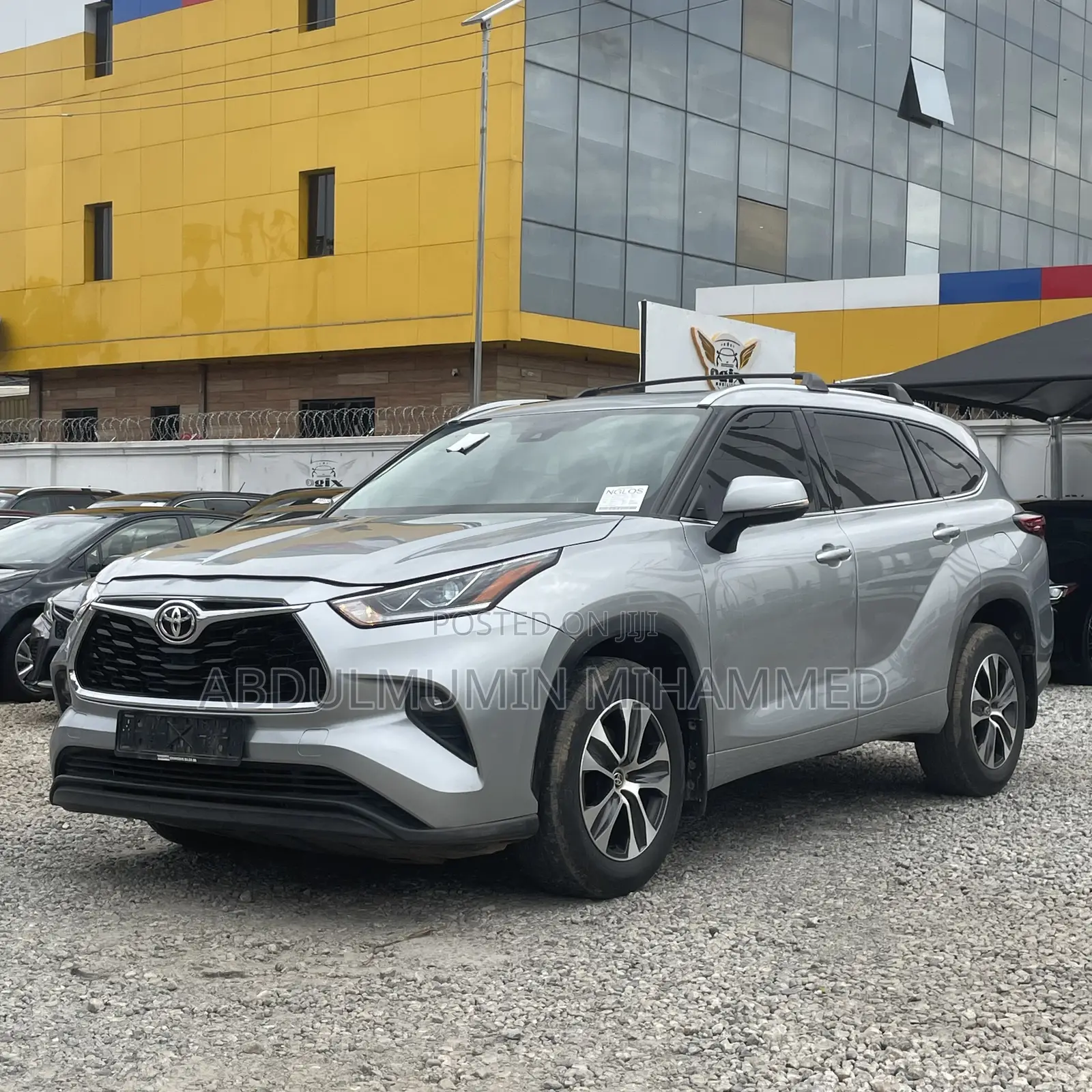 Toyota Highlander XLE 2021 Silver