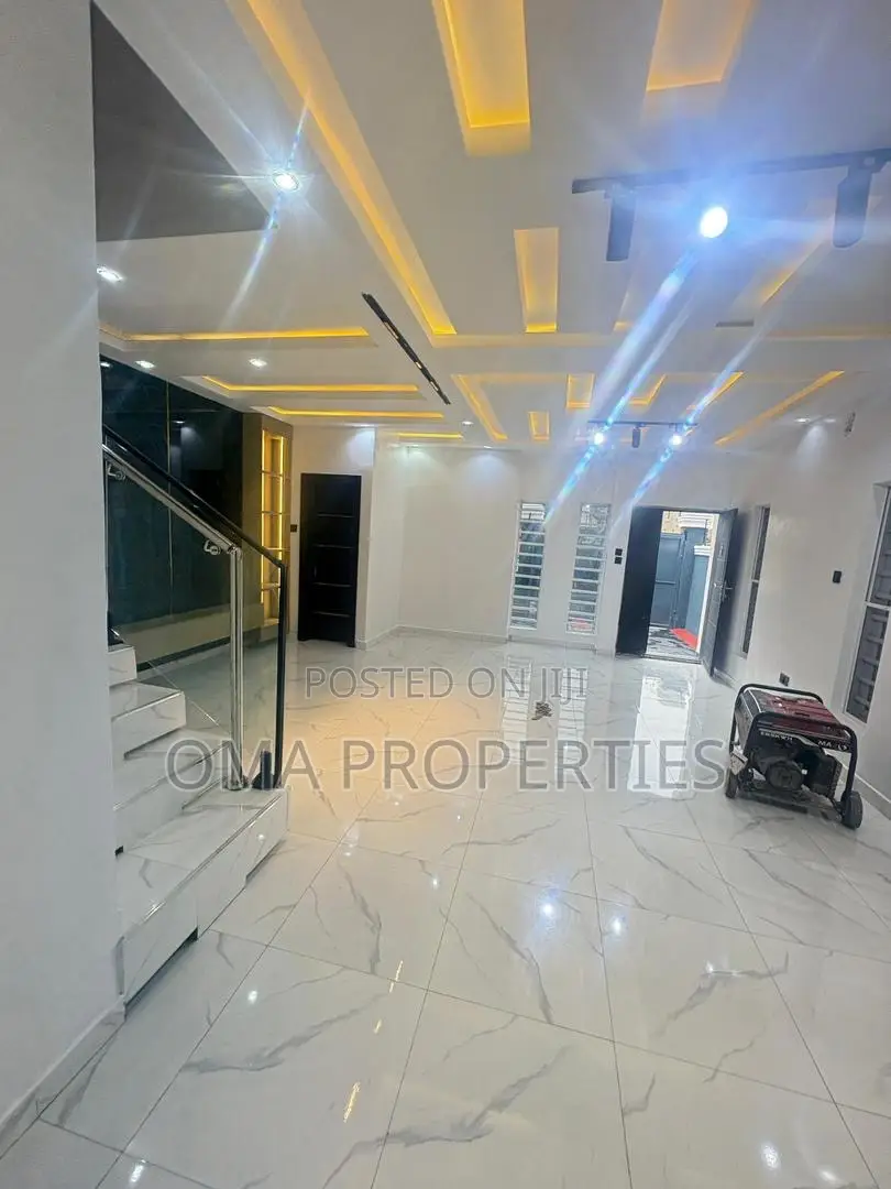 4bdrm House in Abule Egba for sale