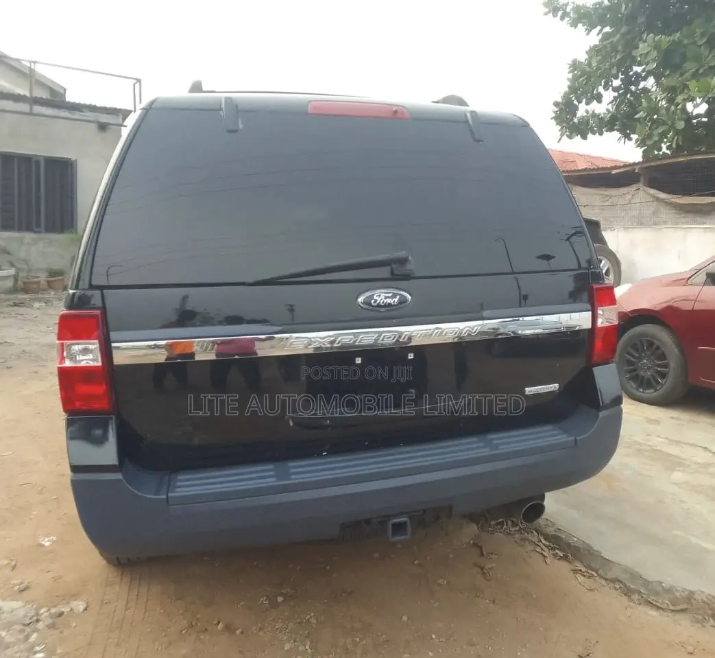 Ford Expedition Platinum 4x2 2016 Black