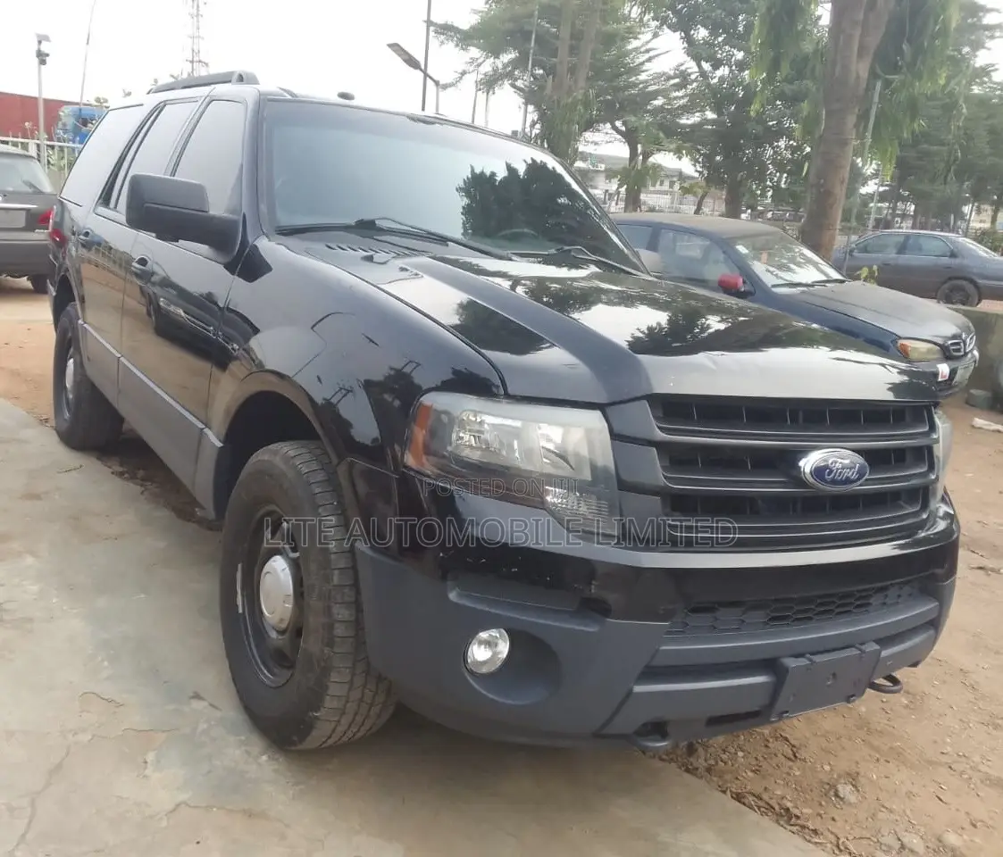 Ford Expedition Platinum 4x2 2016 Black