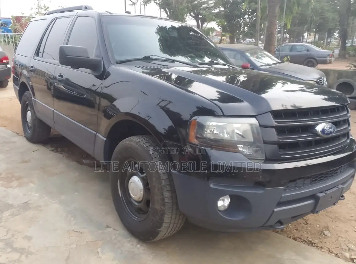 Ford Expedition Platinum 4x2 2016 Black