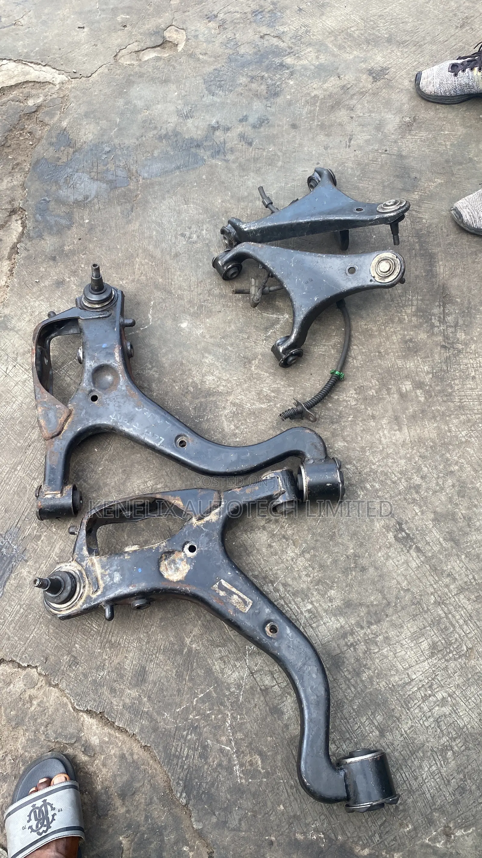 Lower Arm Sport,Lr3,Lr3,2006,2008,2010