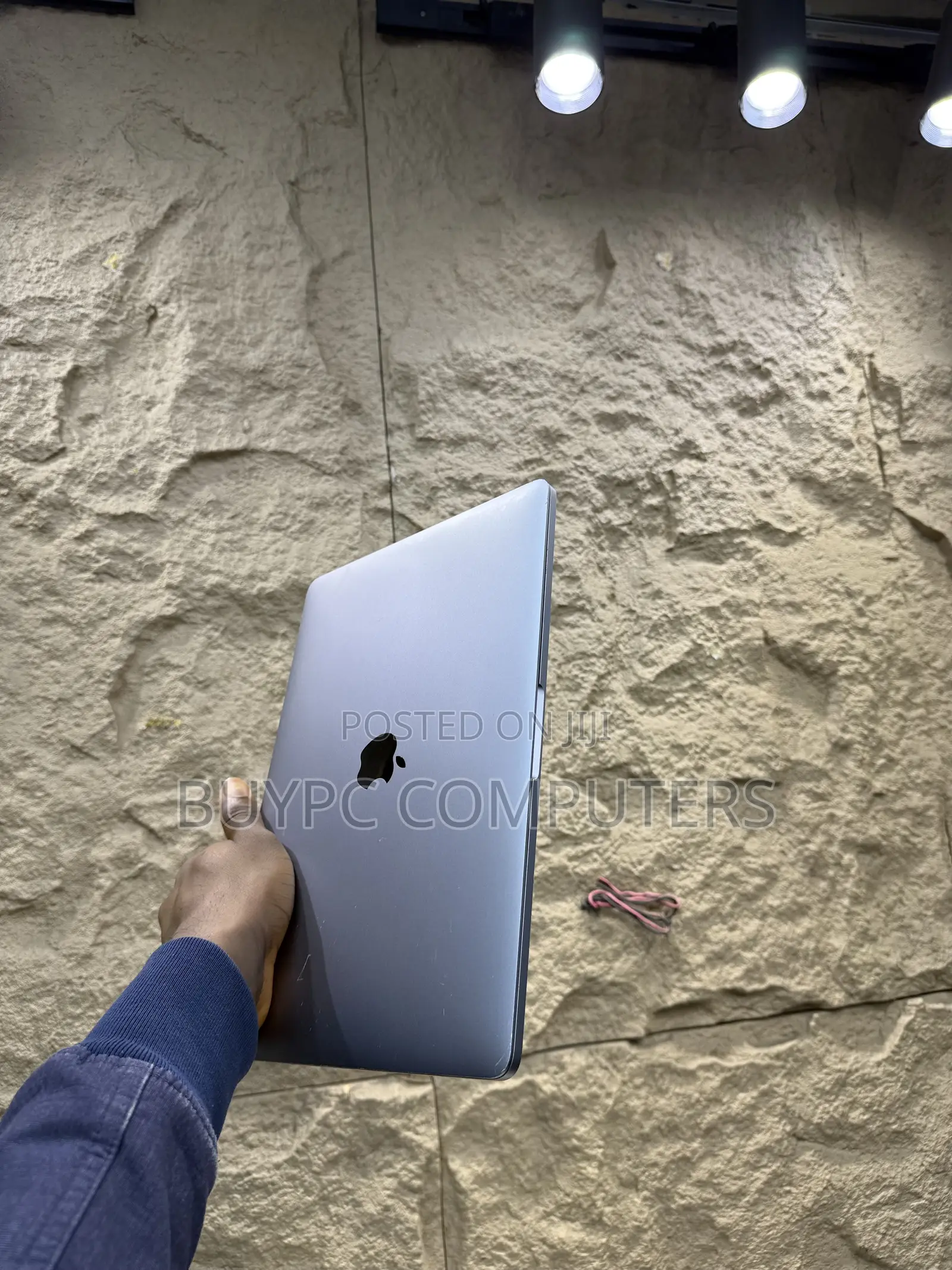 Laptop Apple MacBook Pro 2020 16GB Intel Core i7 SSD 512GB