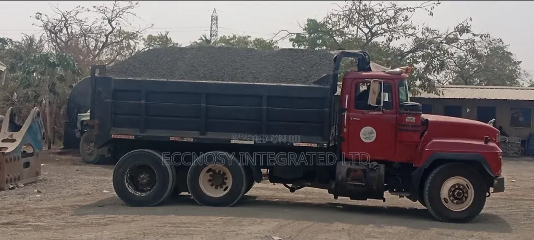 Pure Quarry Granite Aggregates (All Sizes Available Now)