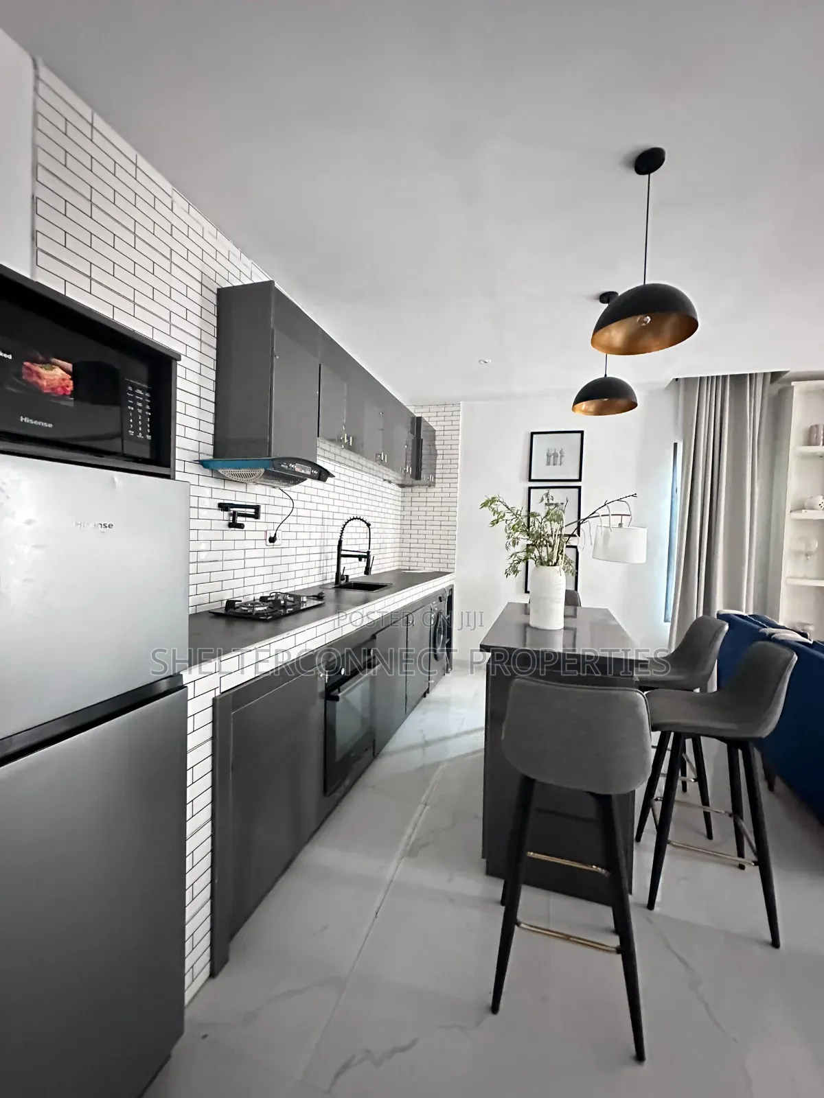 2bdrm Apartment in Lekki Phase 1 for rent