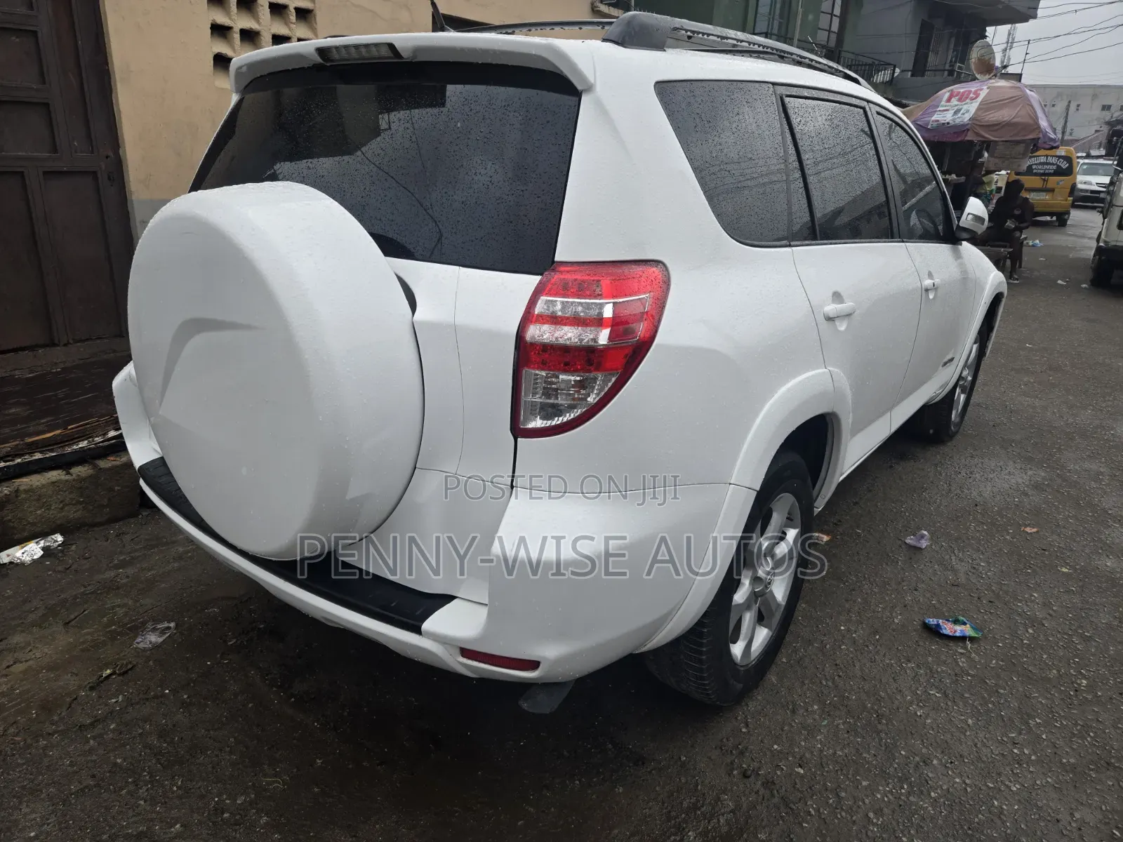 Toyota RAV4 Limited 2011 White