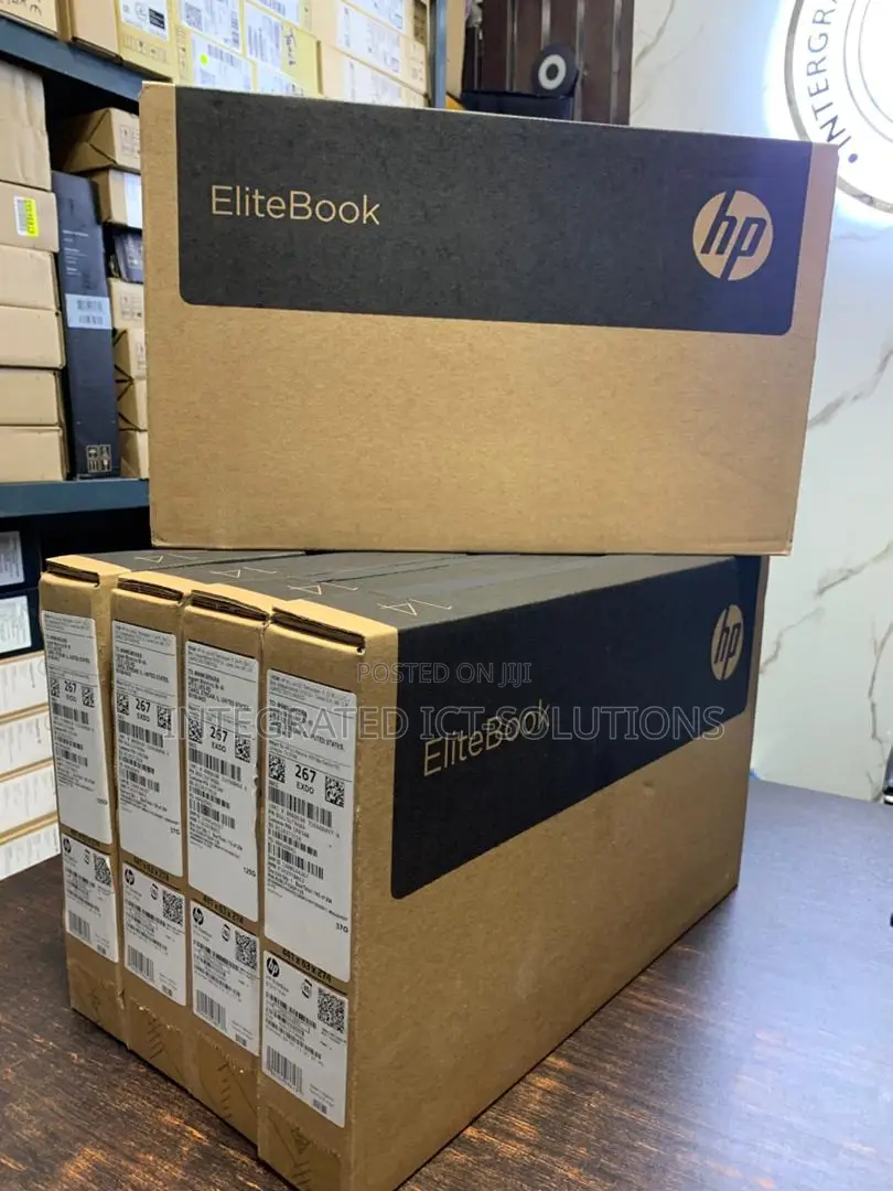 New Laptop HP 32GB Intel Core Ultra 7 SSD 1T