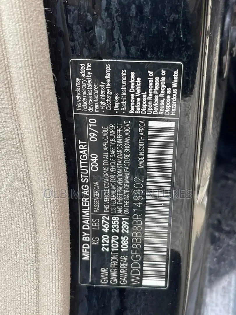 Mercedes-Benz C300 2011 Black