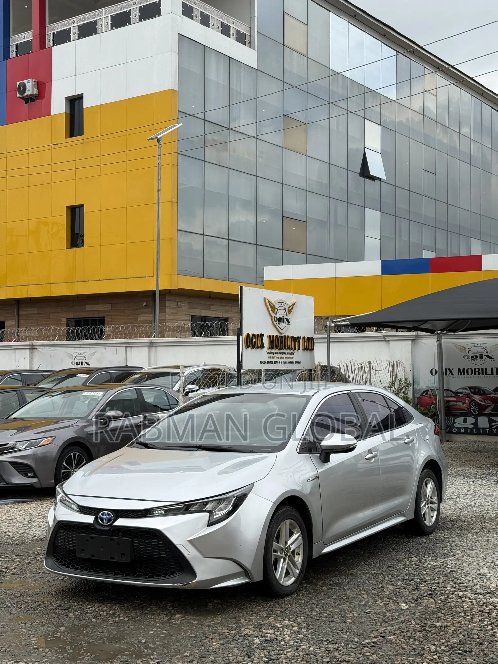 Toyota Corolla Hybrid 2023 Silver