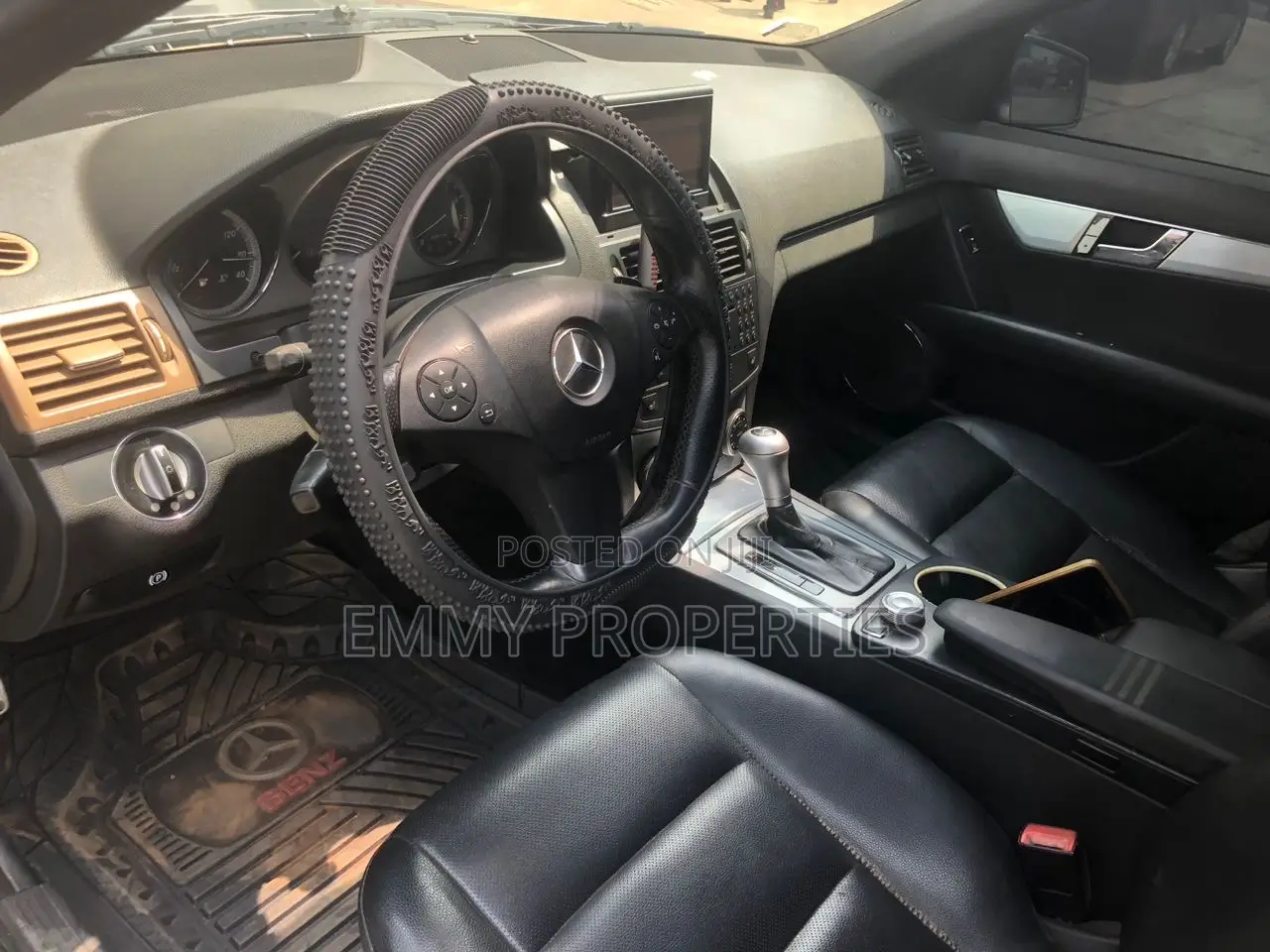 Mercedes-Benz C300 2010 Gray