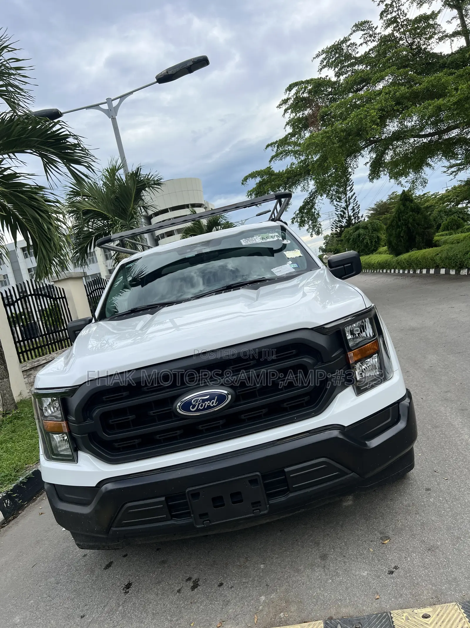 Ford F-150 XL 2024 White