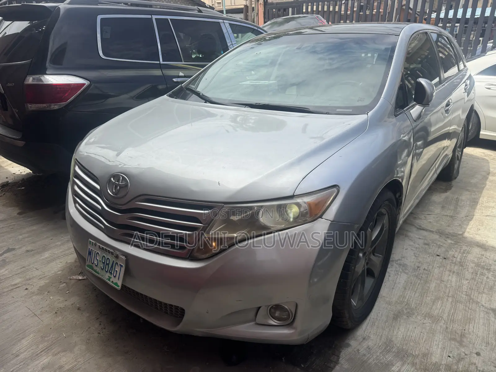 Toyota Venza XLE 2010 Silver