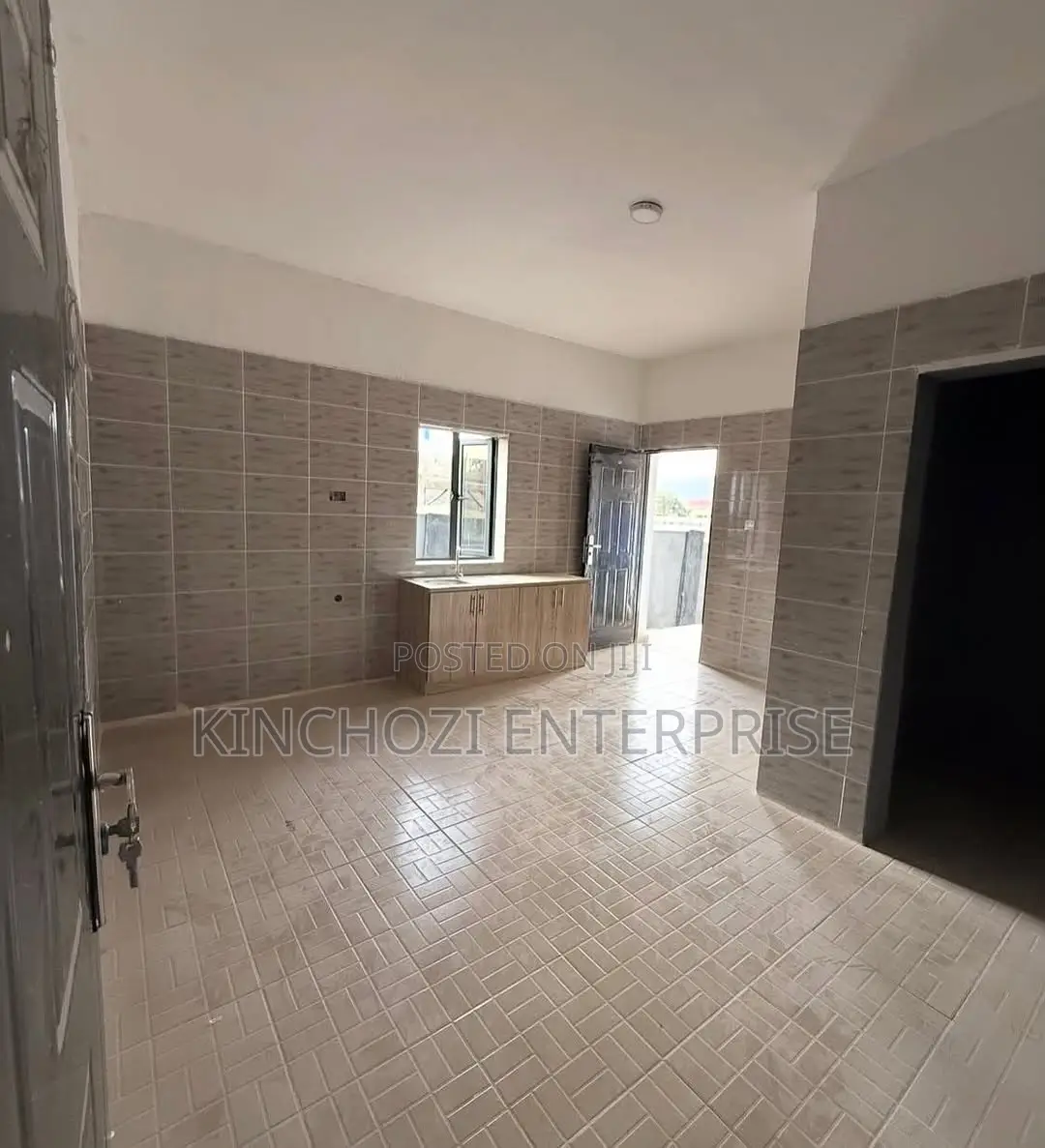 3bdrm Duplex in Apo, Zone B for rent