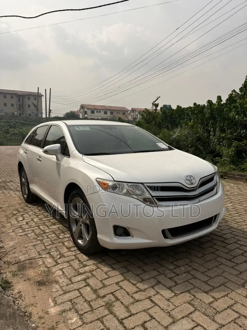 Toyota Venza XLE AWD V6 2013 White