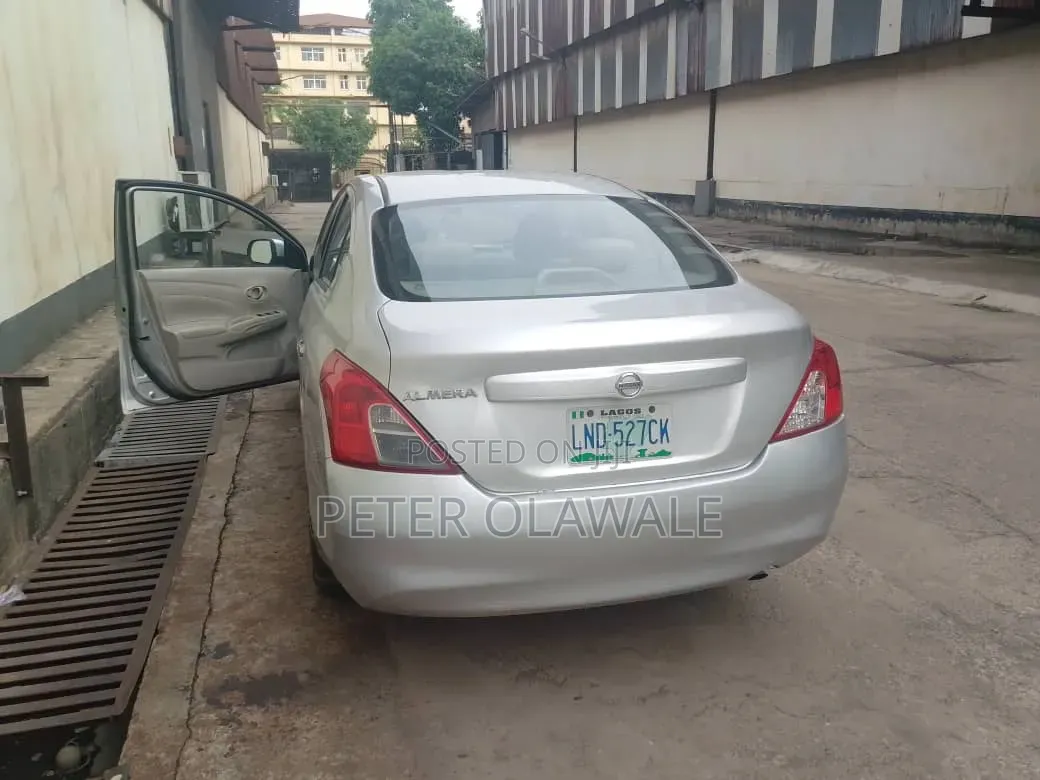 Nissan Almera 2013 Silver